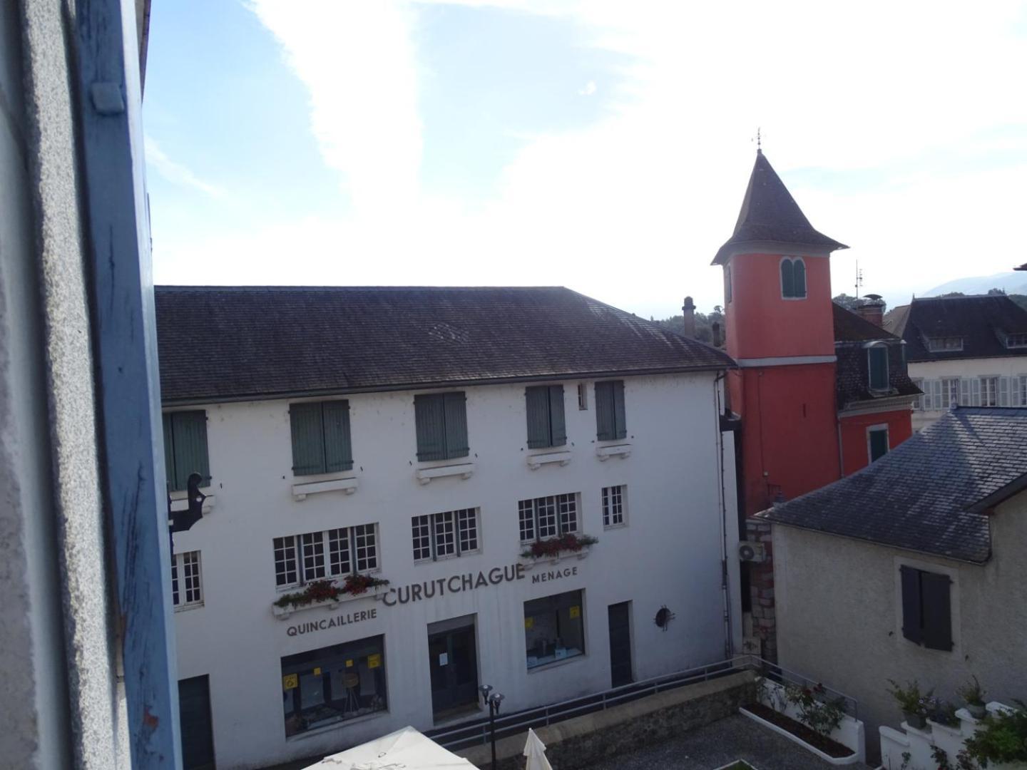Hotel De La Poste Tardets-Sorholus Exterior photo