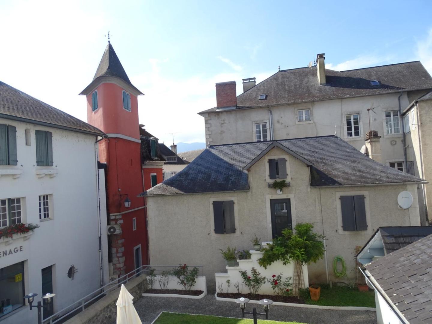 Hotel De La Poste Tardets-Sorholus Exterior photo
