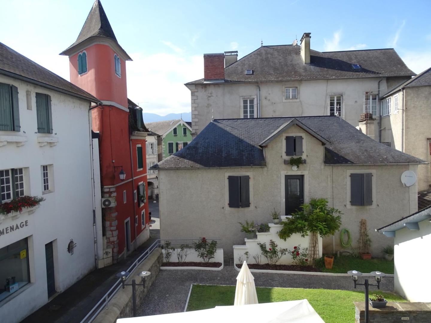 Hotel De La Poste Tardets-Sorholus Exterior photo